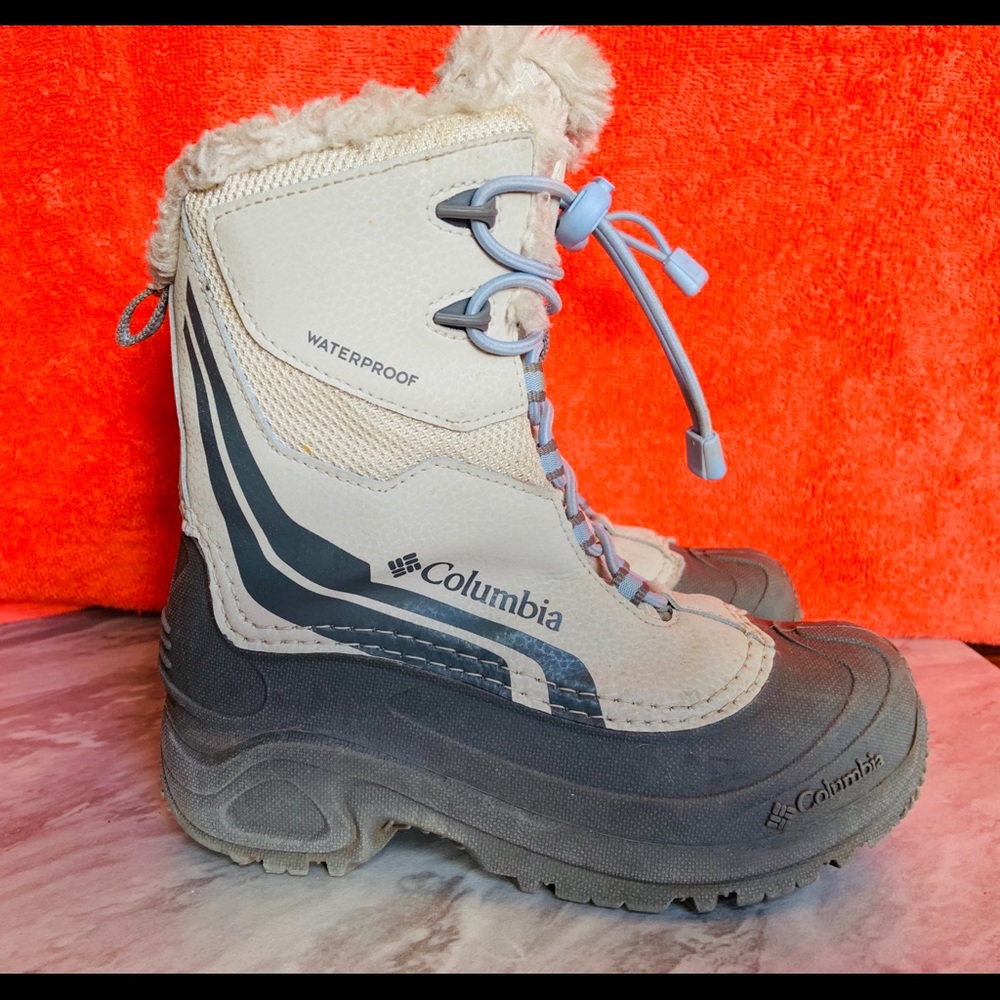 Columbia Waterproof Snow boots. Youth size 2